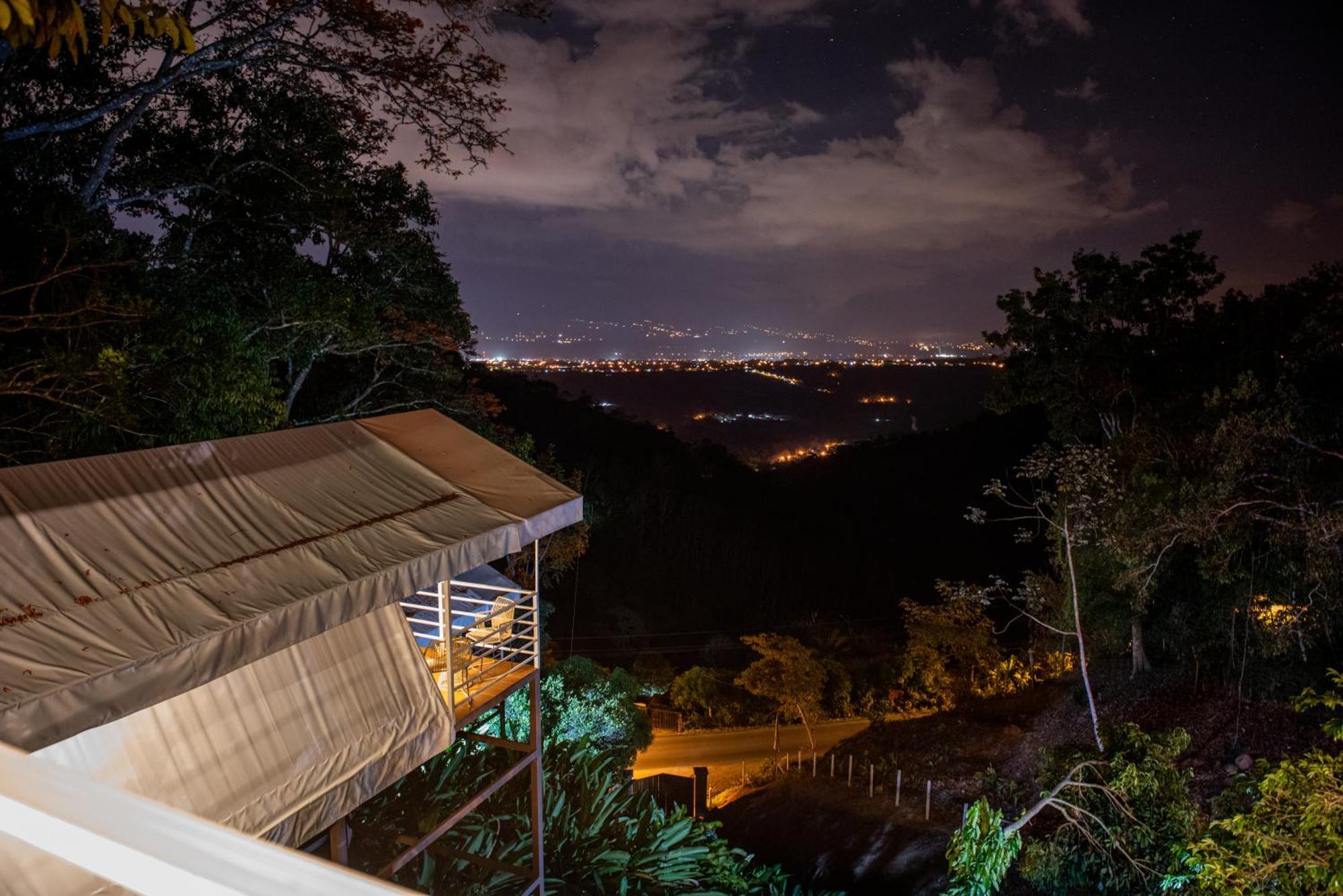 Quimera Glamping * Pacuar