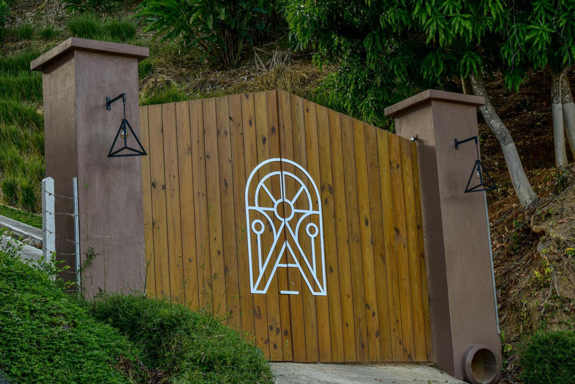 Quimera Glamping Luxury tent Pacuar
